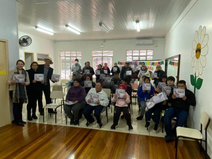 Capa Iraí: secretários participam do lançamento do livro “As Travessuras do Maneco”