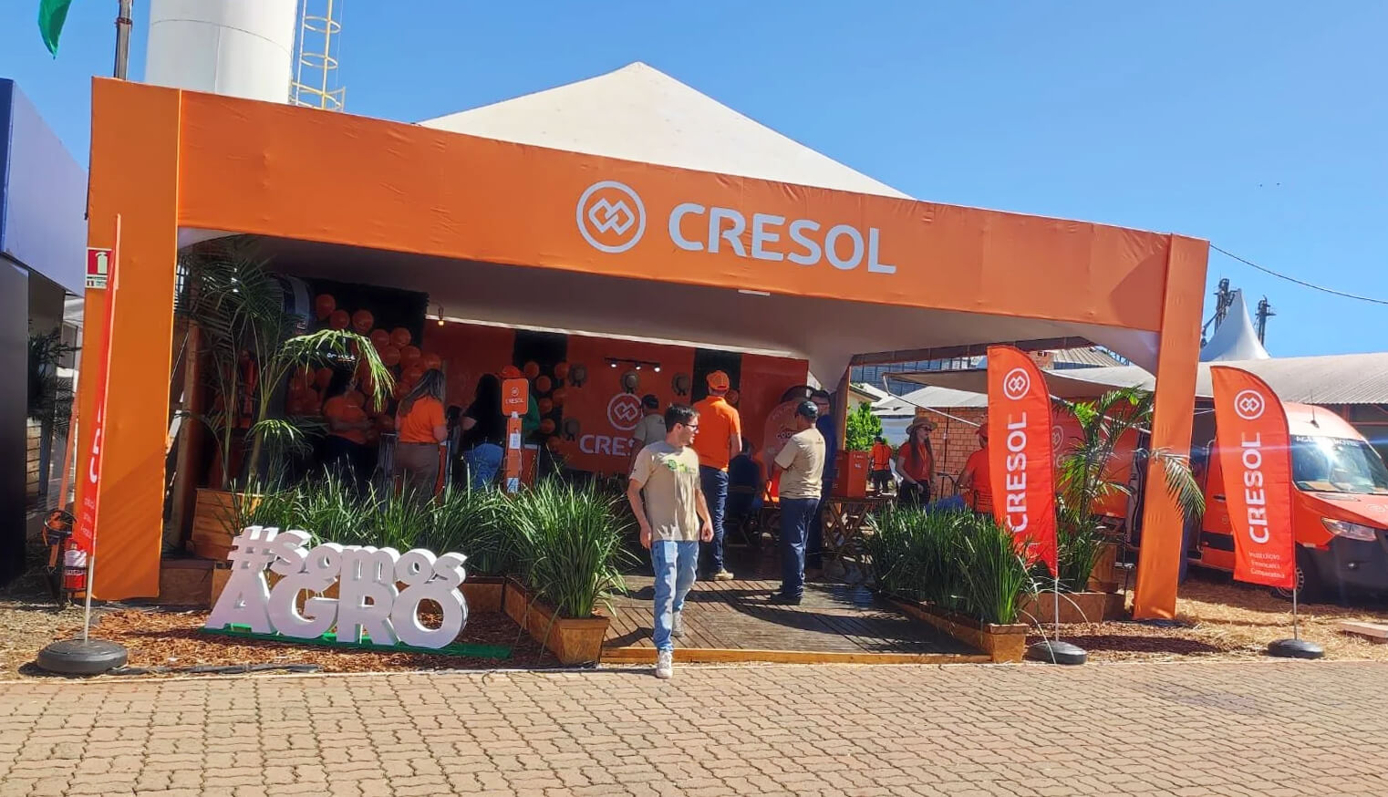 Capa Cresol participa da Expopedras 2026 e fortalece apoio a produtores e negócios da região