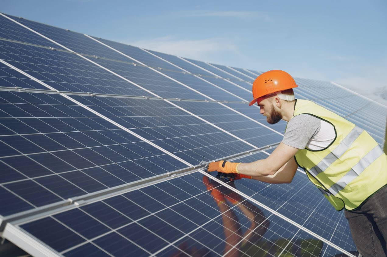 Capa Energia solar atinge 25 gigawatts e ultrapassa R$ 125,3 bilhões em investimentos no Brasil