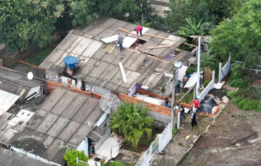 Capa Microexplosão causa destruição em São Miguel do Oeste e município decretará estado de emergência