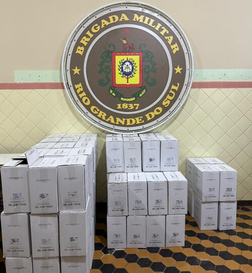 Capa Brigada Militar apreende vinhos de origem estrangeira em Tiradentes do Sul