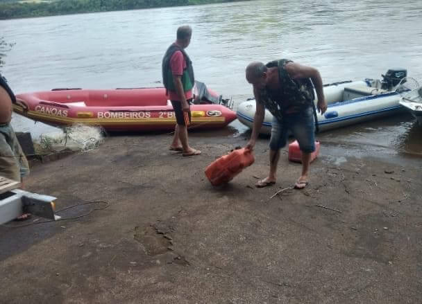 Capa Jovem que pescava no Rio Uruguai está desaparecido em Mondaí