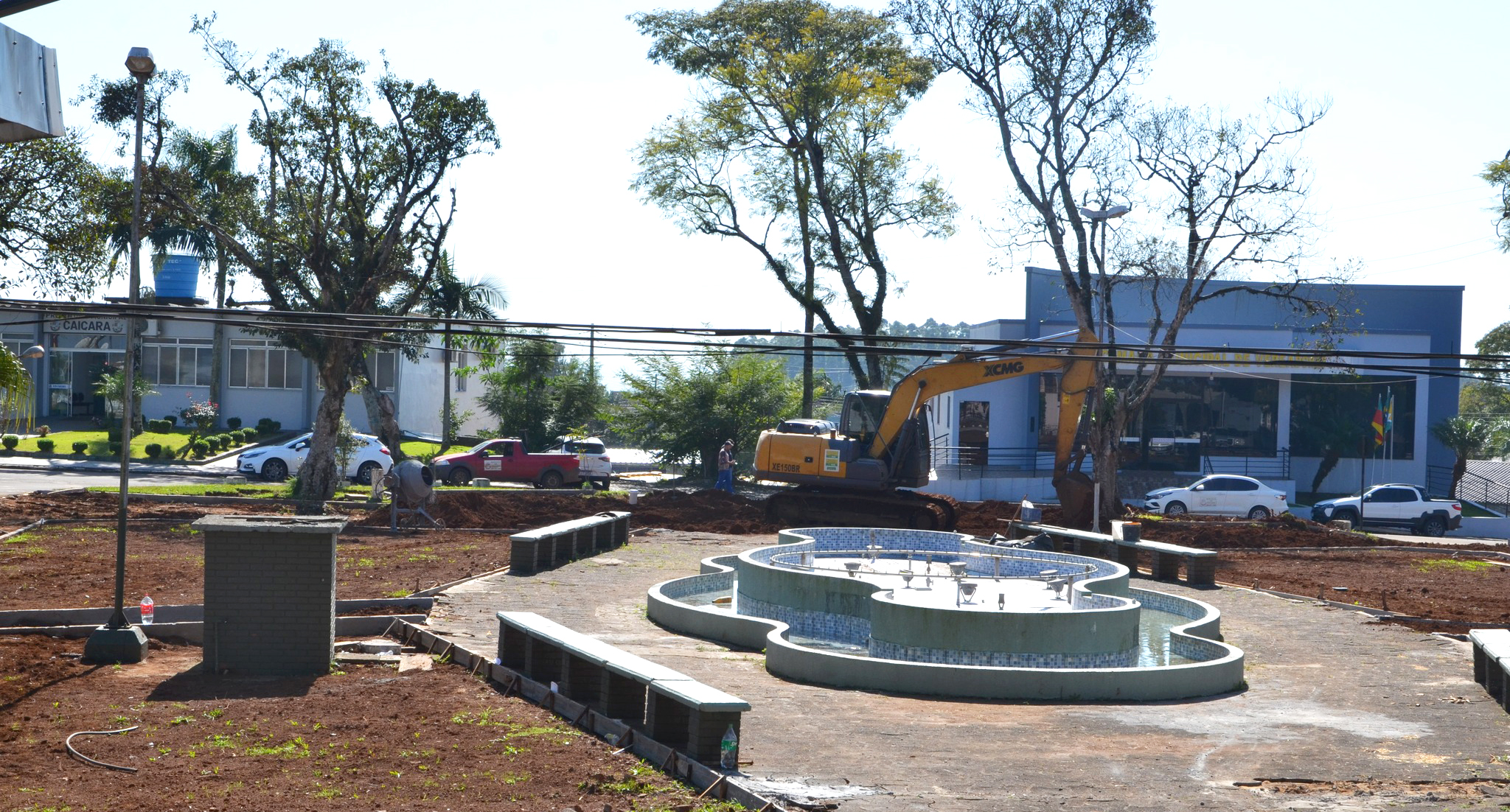 Capa Caiçara realiza obra de revitalização da Praça Graulino Vernier