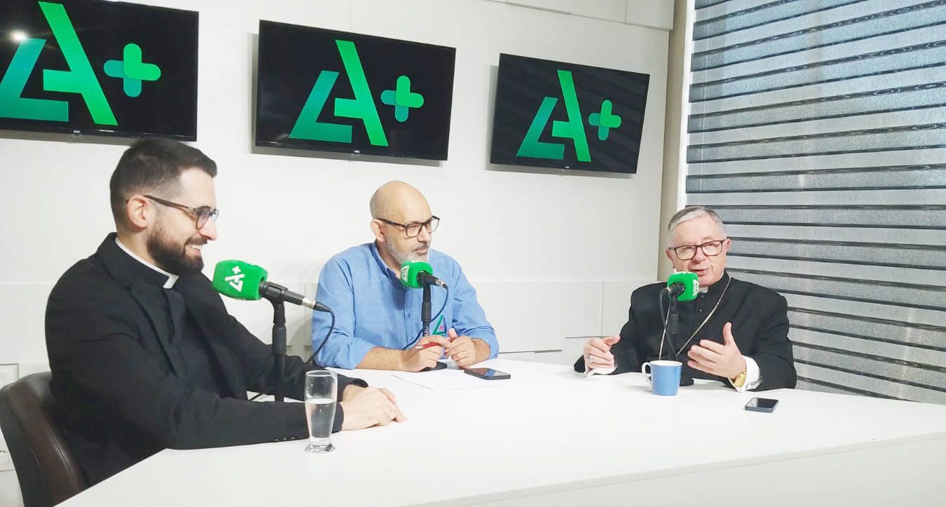 Capa Programa Louvor estreia hoje no Complexo Luz e Alegria