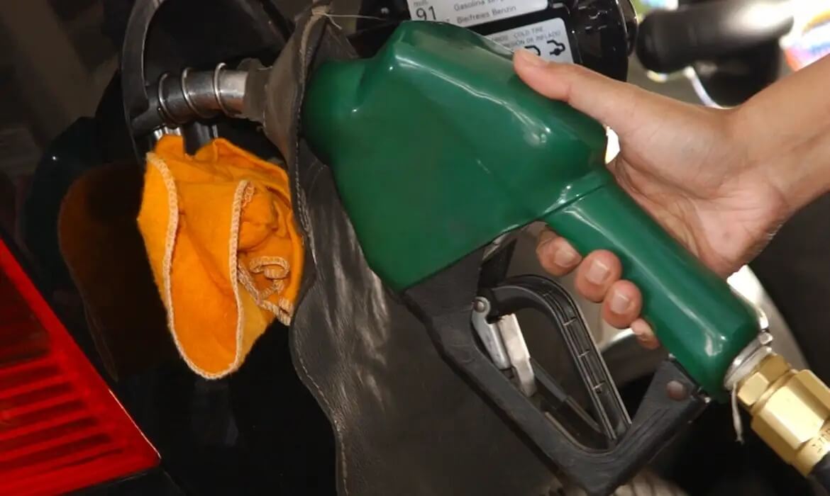 Capa Gasolina vai ficar R$ 0,14 mais barata para distribuidoras