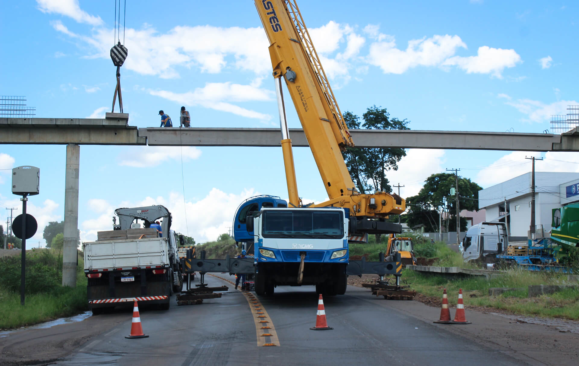 Capa Obras das duas passarelas da BR-386 são retomadas em Frederico Westphalen