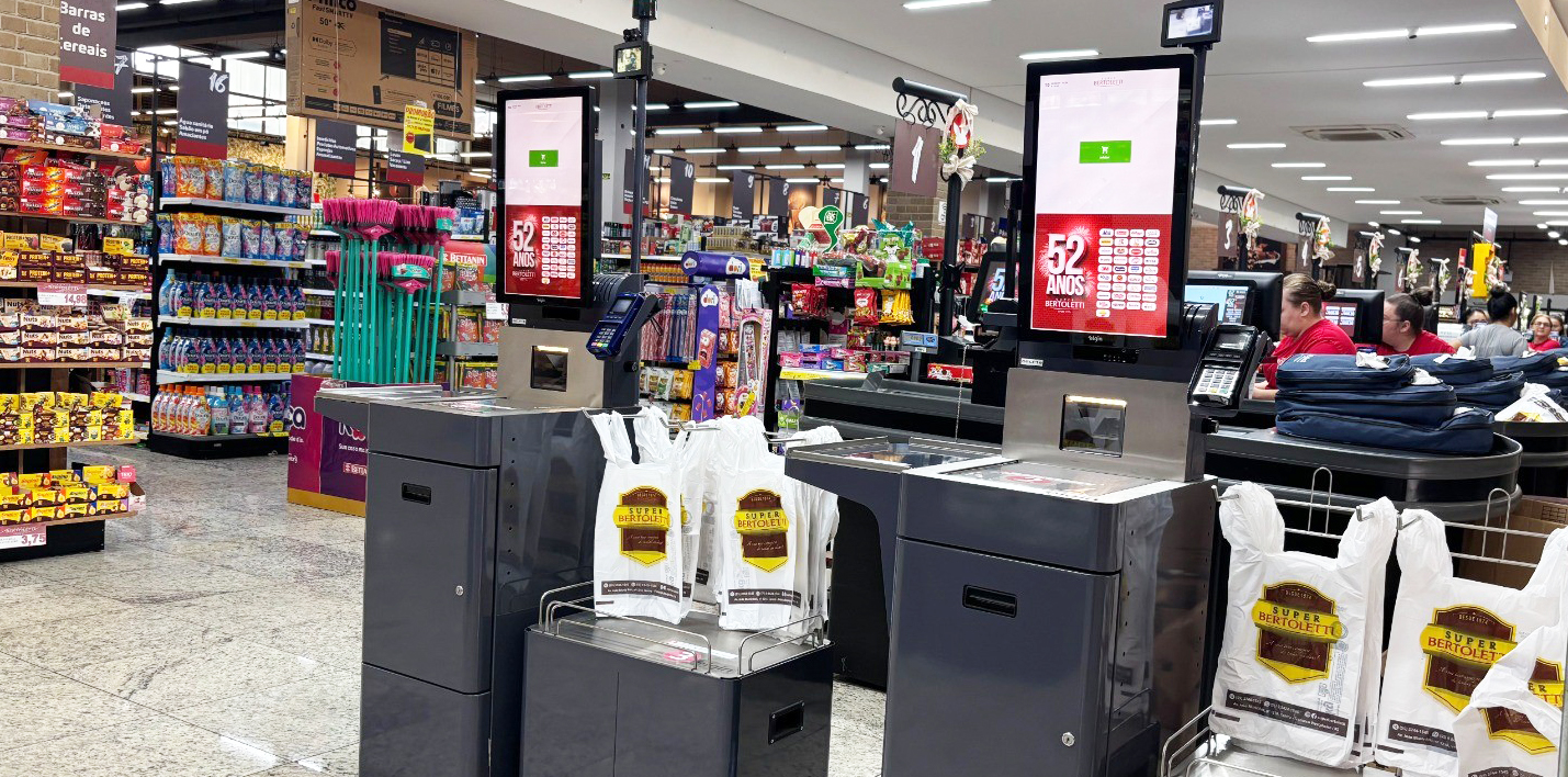 Capa Supermercado Bertoletti investe em inovação e implanta terminais de autoatendimento
