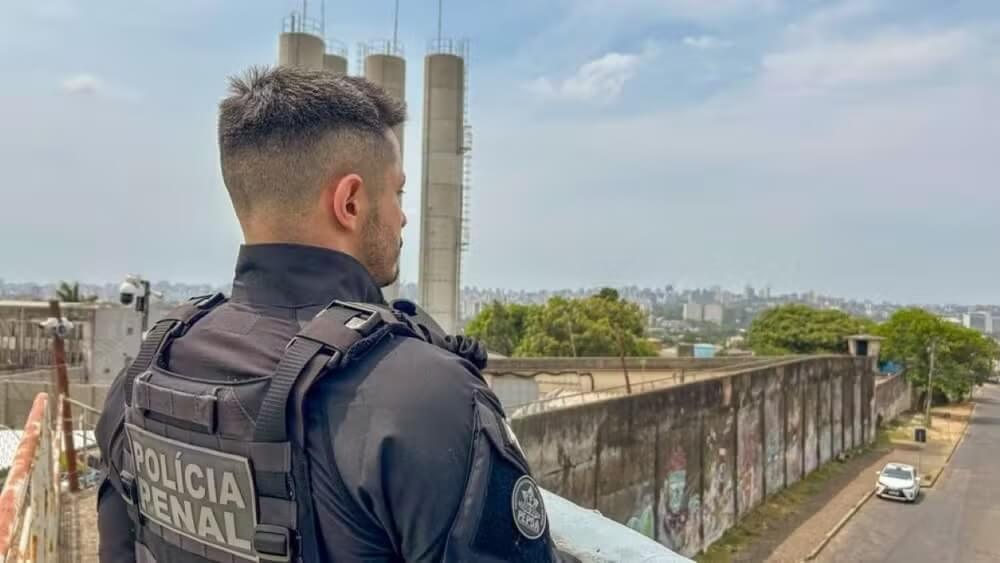 Capa Polícia Penal do RS abre concurso público com 213 vagas e salários de até R$ 9,7 mil