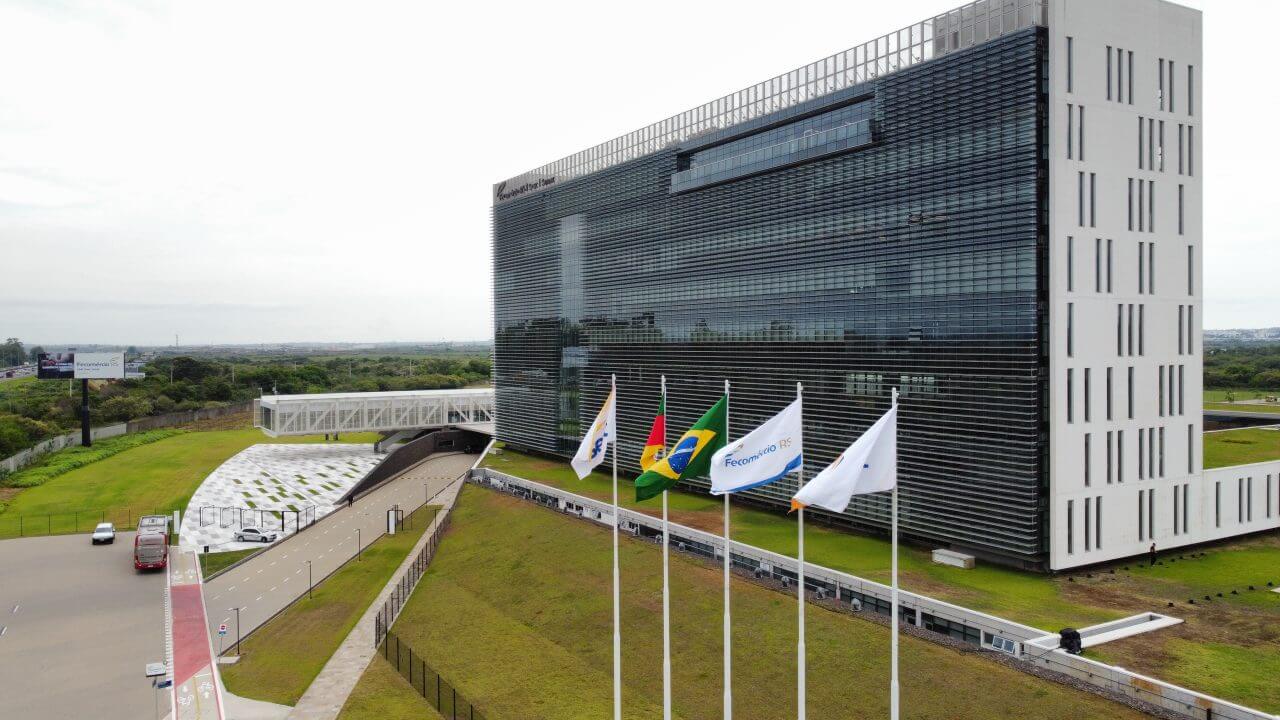 Capa Fecomércio-RS analisa alta da Selic e seus impactos econômicos no estado