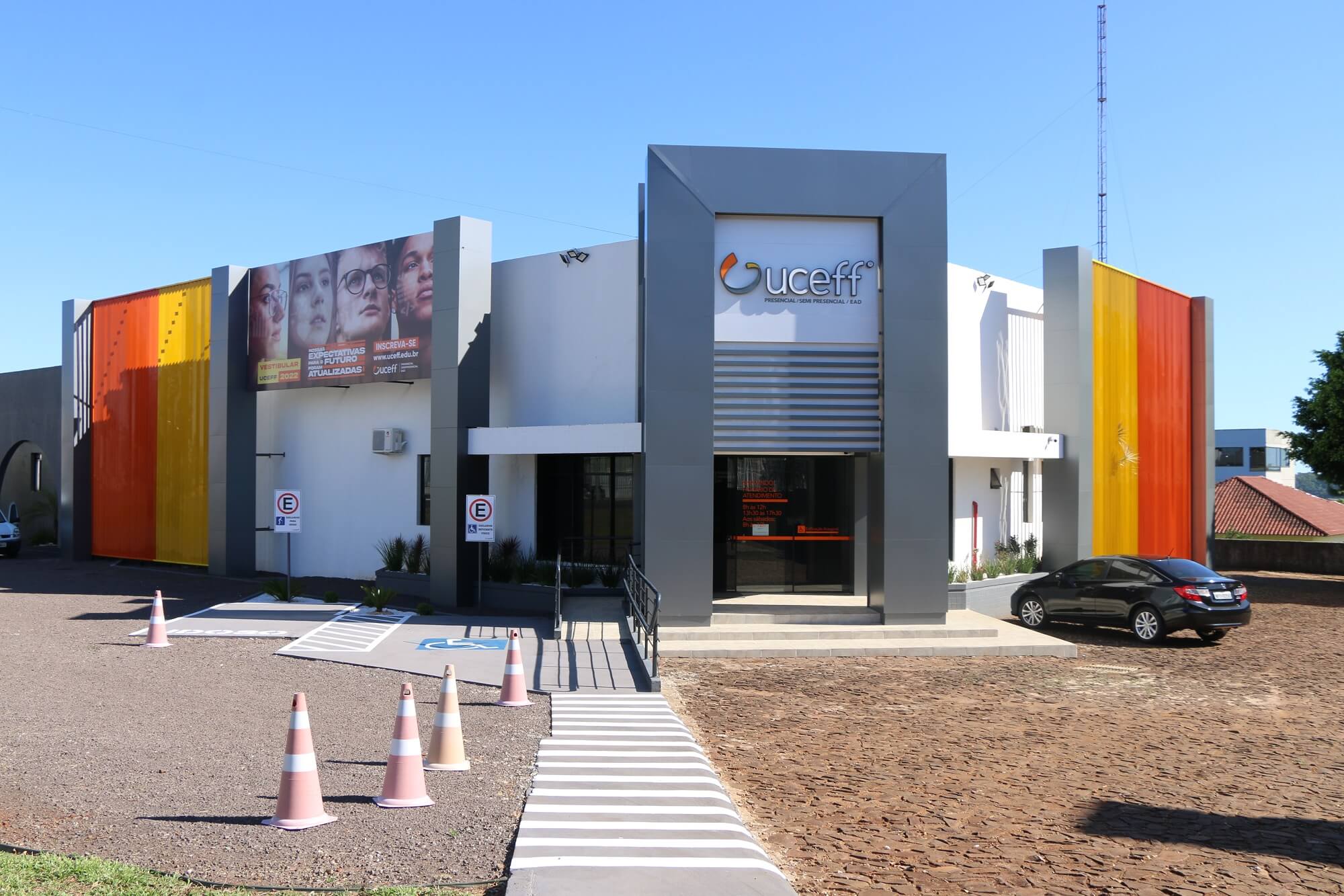 Capa UCEFF lança novos cursos em Frederico Westphalen