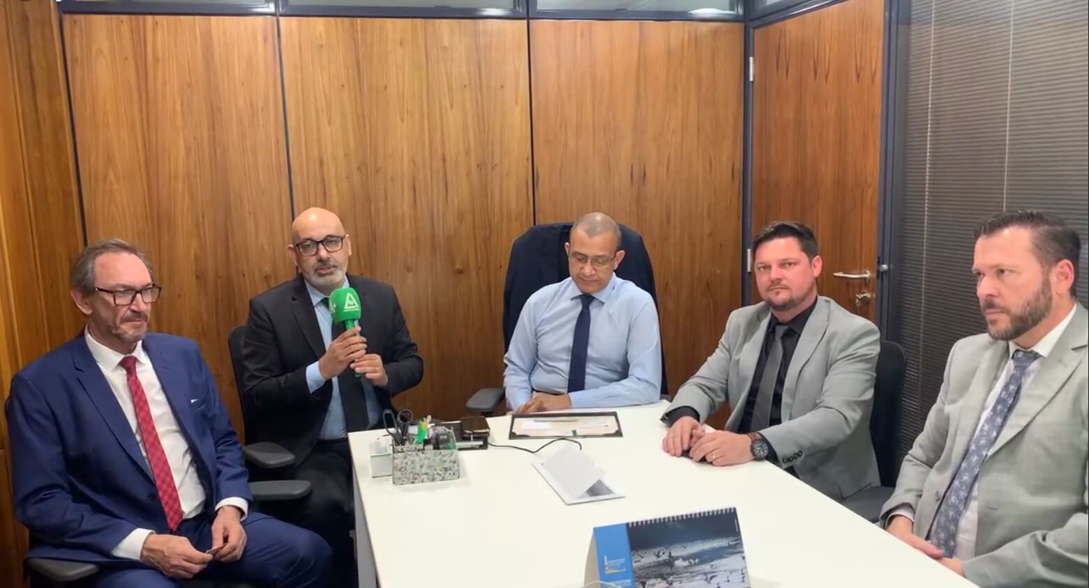 Capa Complexo LA acompanha com exclusividade, em Brasília, comitiva que busca recursos para instalação do setor de oncologia no HDP