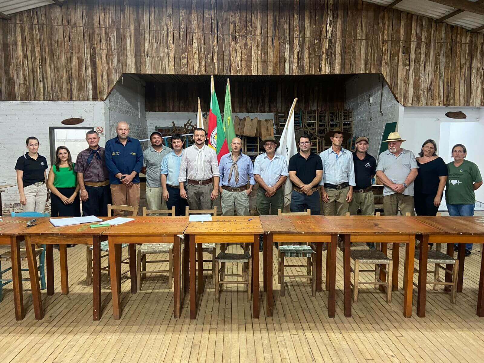 Capa Eleita a nova patronagem do CTG Mate Amargo