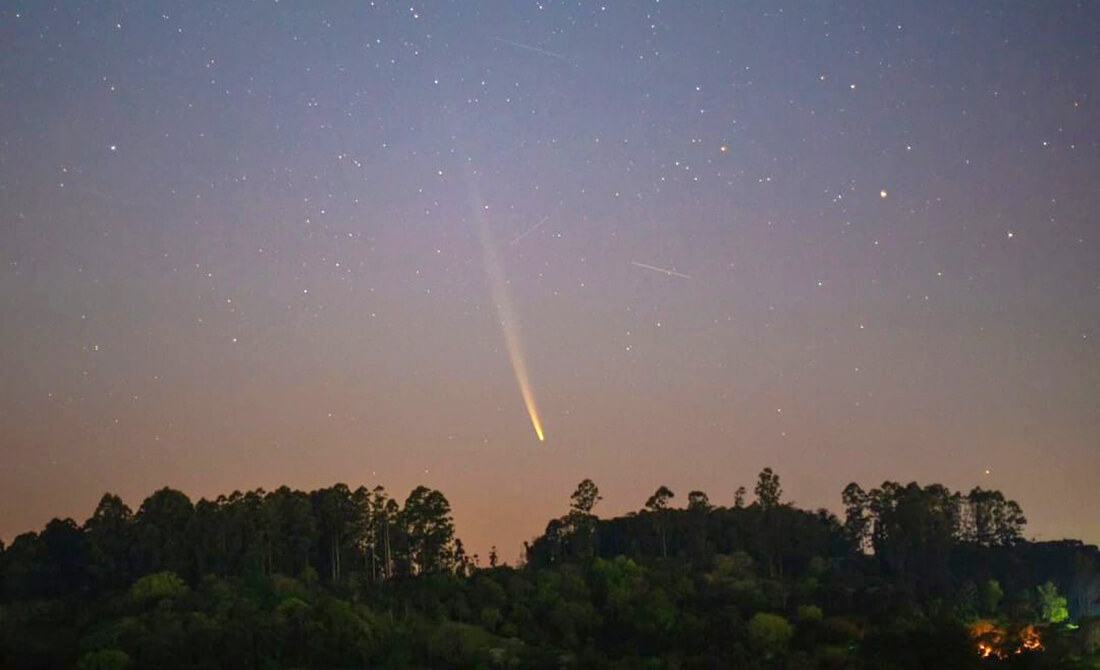Capa 'Cometa do Século' é avistado no céu de Chapecó