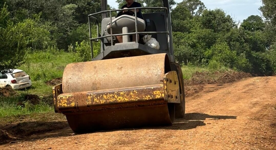 Capa Ametista do Sul: Obras segue cronograma de melhorias em estradas do interior