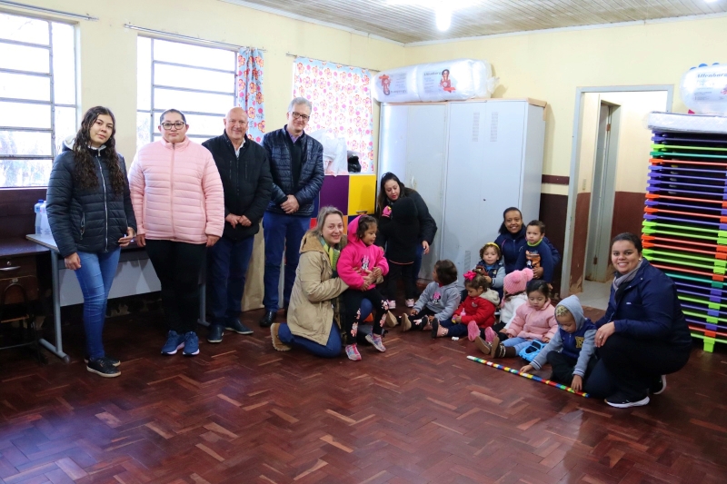 Capa Palmeira das Missões: Creche Vó Erondina no bairro Mutirão comemora o retorno de quatro turmas e 60 alunos às aulas