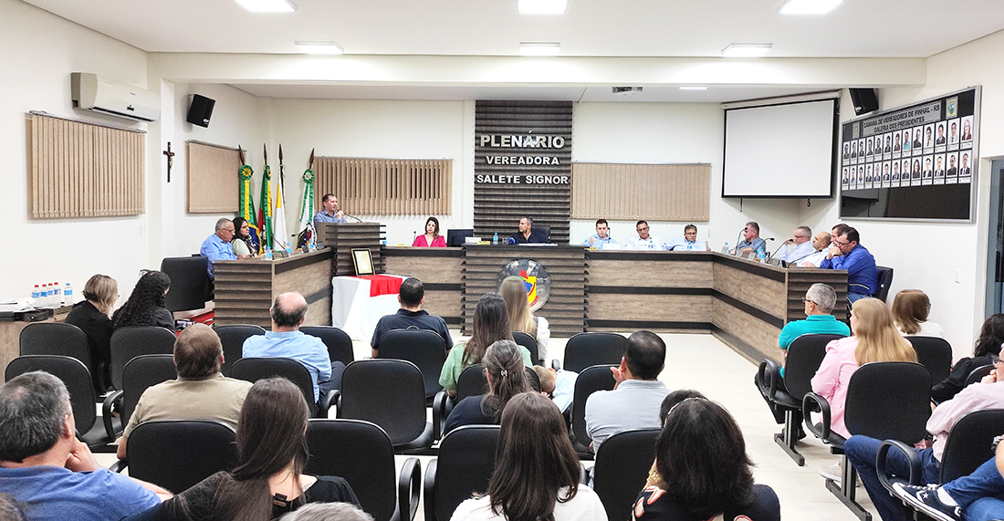 Capa Poder Legislativo de Pinhal realiza homenagem ao Moinho Tres pela passagem dos 80 anos