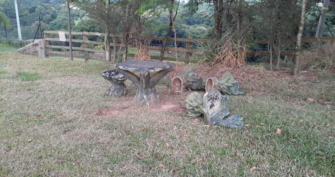 Capa Vandalismo destrói espaço de descanso próximo ao caminhódromo de Erval Seco