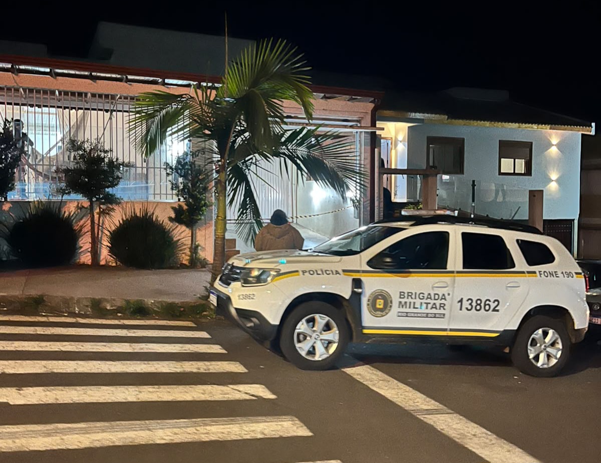 Capa Suspeito de feminicídio morre após confronto com a Brigada Militar em Sarandi