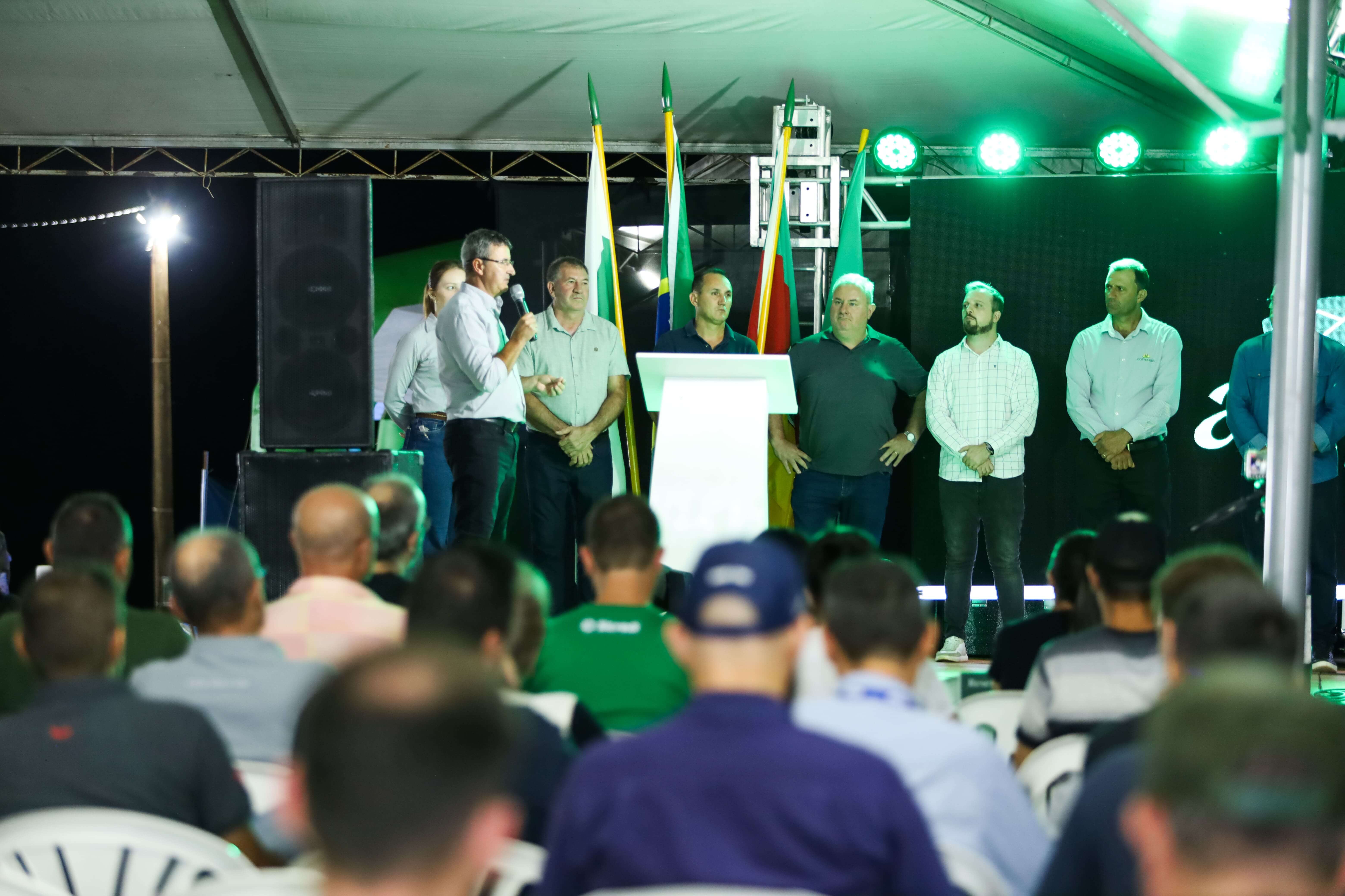 Capa AgroConecta 2026 encerra com grande público, conhecimento técnico e noite de muita diversão