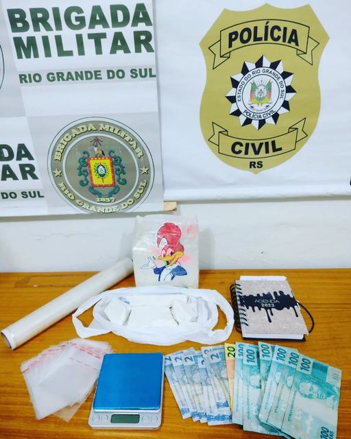Capa Brigada Militar apreende 1kg de cocaína em posse de mulher em Três Passos
