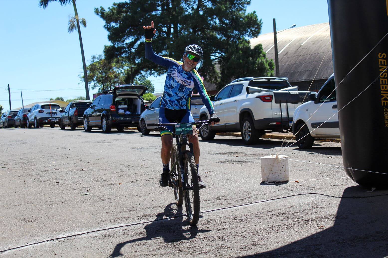 Capa Desafio Fortaleza de Mountain Bike reúne muitos participantes em Seberi