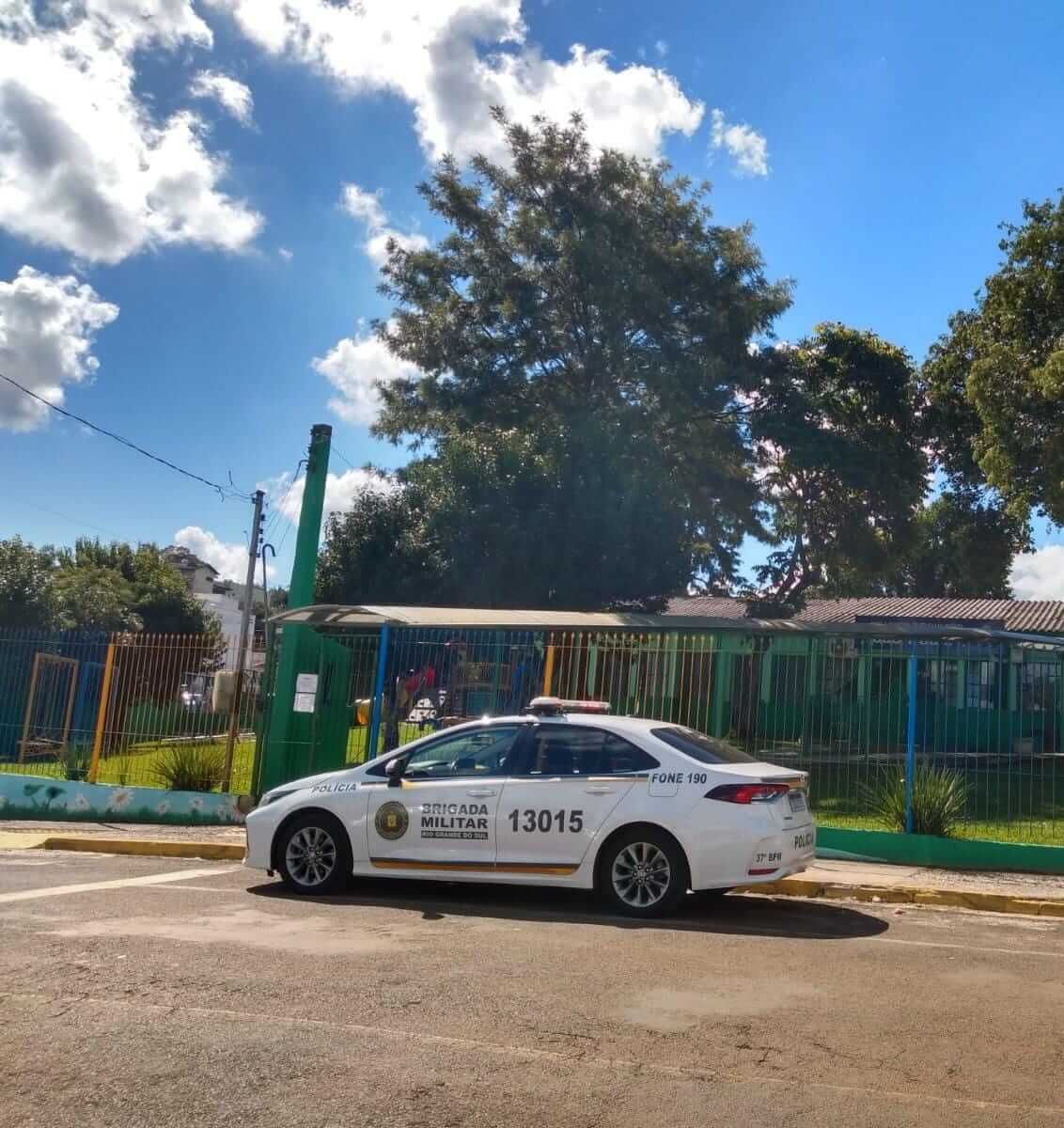 Capa Medidas de segurança são tomadas em ambientes escolares