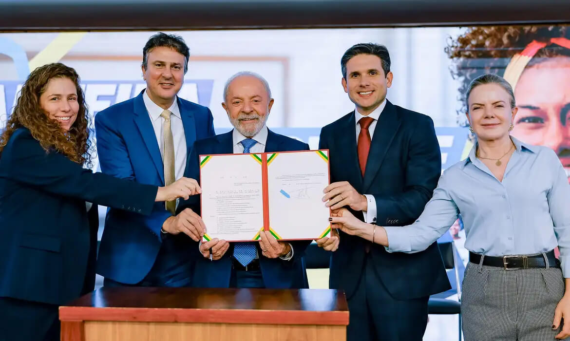 Capa Governo federal lança a Carteira Nacional Docente do Brasil