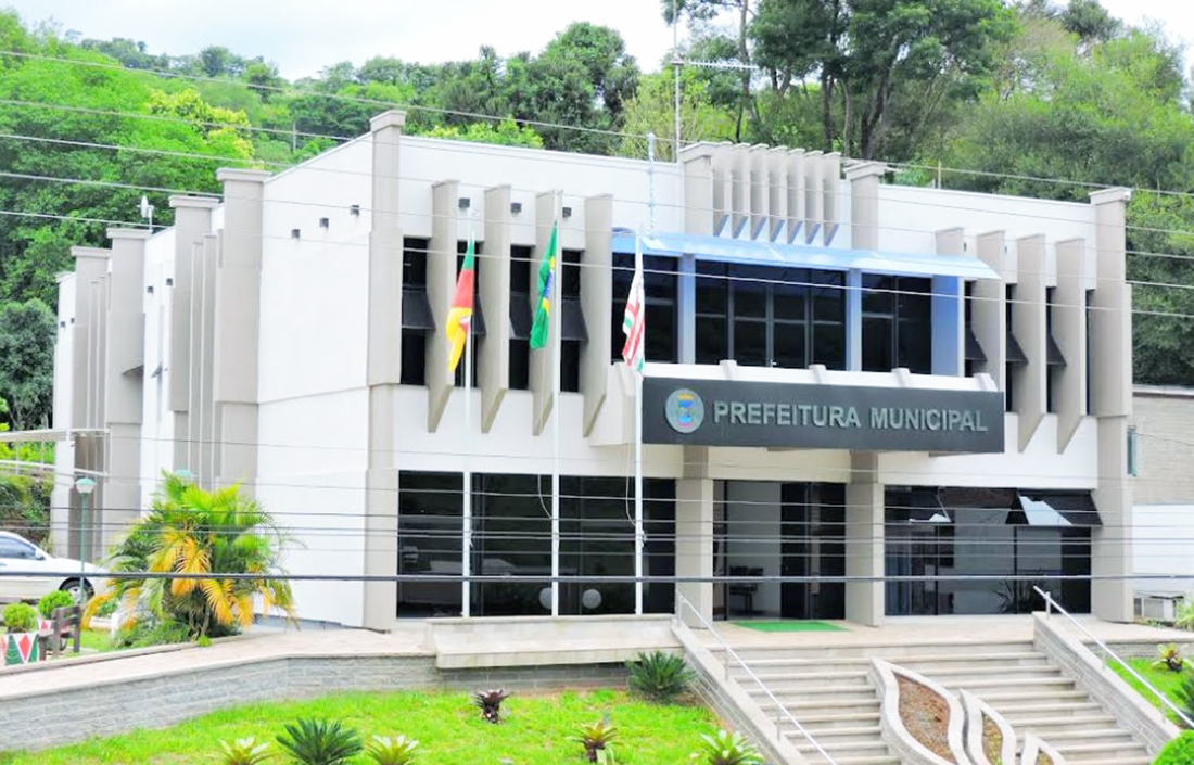 Capa Prefeito de Liberato Salzano emite posicionamento sobre operação do Ministério Público