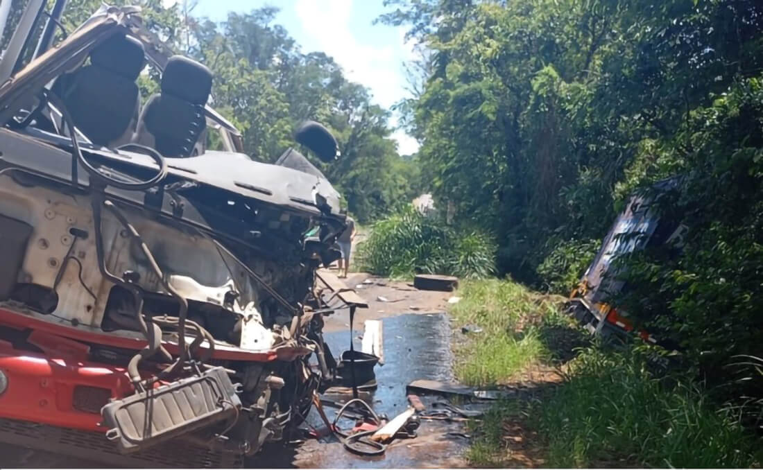 Capa Acidente entre três caminhões deixa um morto e três feridos em Boa Vista do Buricá