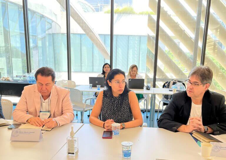 Capa Cenário da Saúde: Unimed representada em encontro que reuniu dirigentes e executivos do país no Albert Einstein