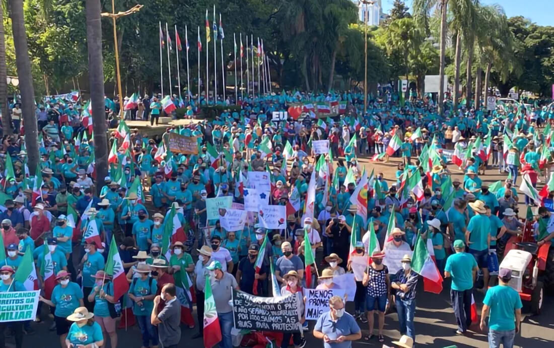 Capa Sindicato de Frederico Westphalen participa de mobilização em Porto Alegre