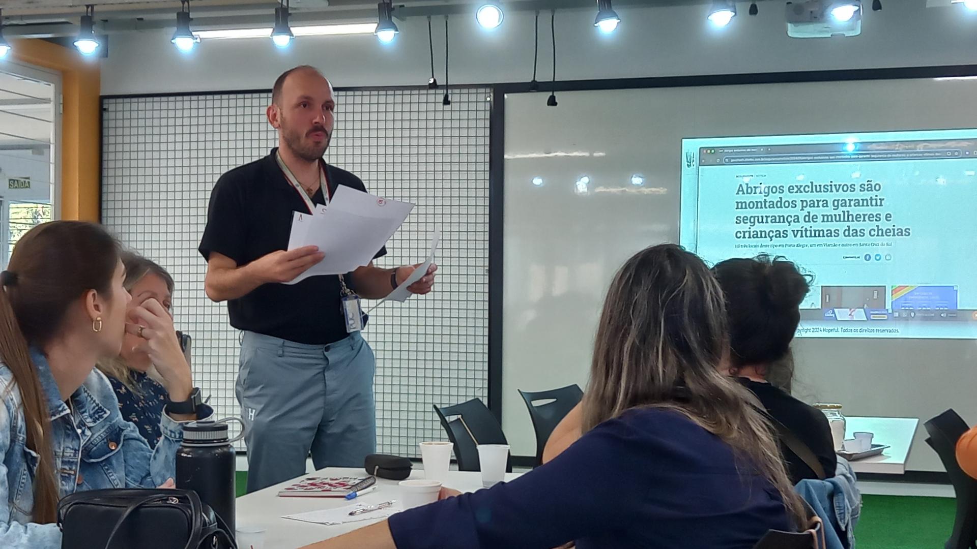 Capa Ação da UFSM adapta checagens de fatos sobre a crise climática para o rádio