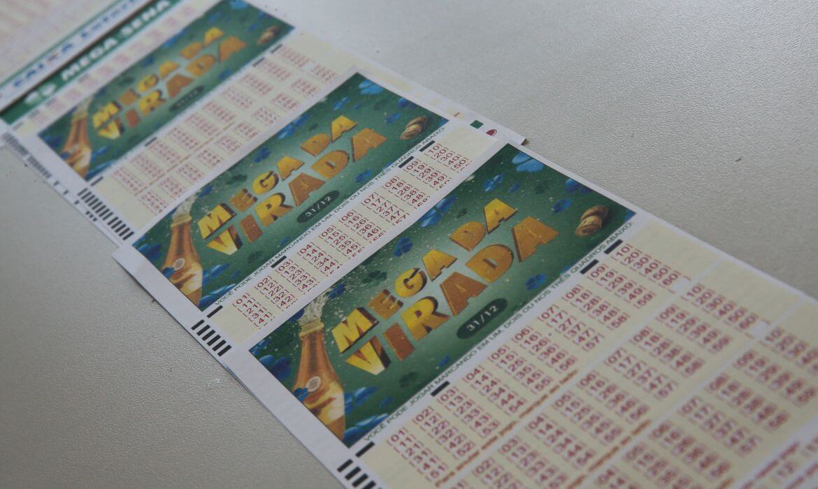 Capa Prêmio de mais de R$ 541 milhões da Mega da Virada sai para 5 apostas