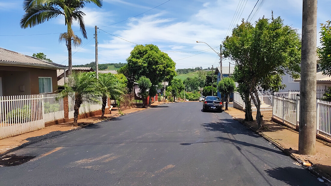 Capa Rodeio Bonito investe mais de R$ 6 milhões de recursos próprios em 6,5 km de asfalto urbano