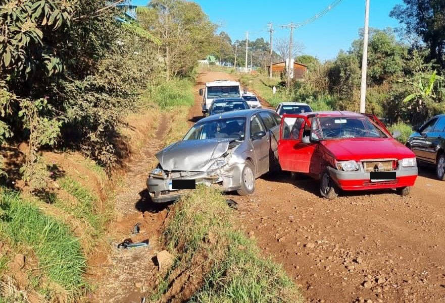 Capa Acidente de trânsito deixa feridos em Constantina