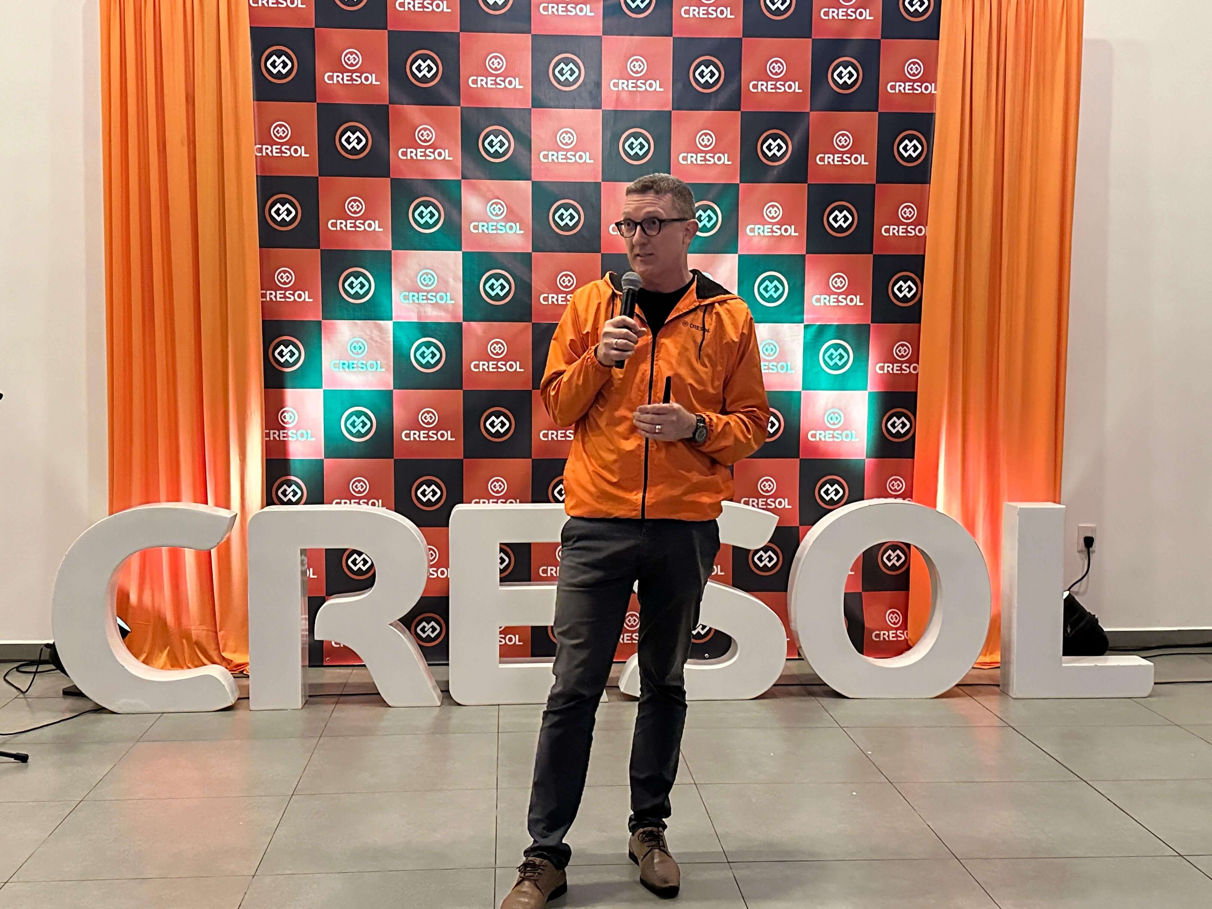 Capa Cresol Raiz Lança Plano Safra 2024/2025: Destacando a Força do Agro