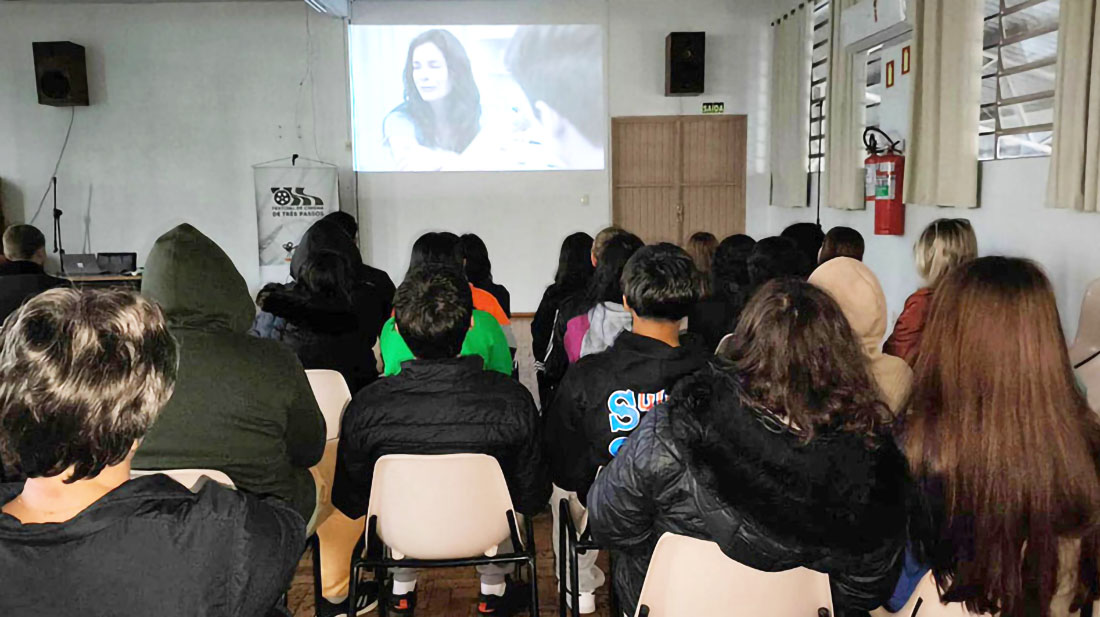 Capa Festival de Cinema de Três Passos Leva Curta-Metragens e Debates a Escolas da Região