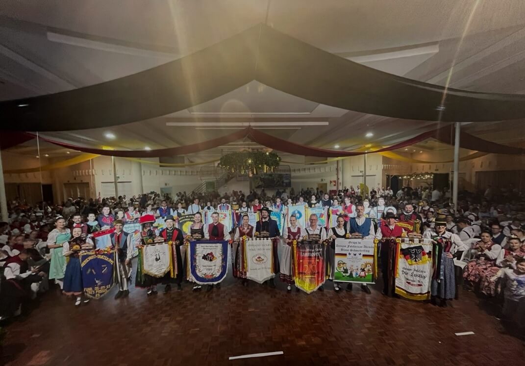Capa FW sediou o 24º Encontro Regional de Grupos de Danças Folclóricas Alemãs 