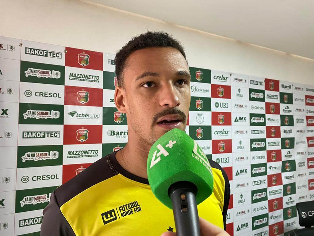 Capa Hiago Cena não é mais zagueiro do União-FW