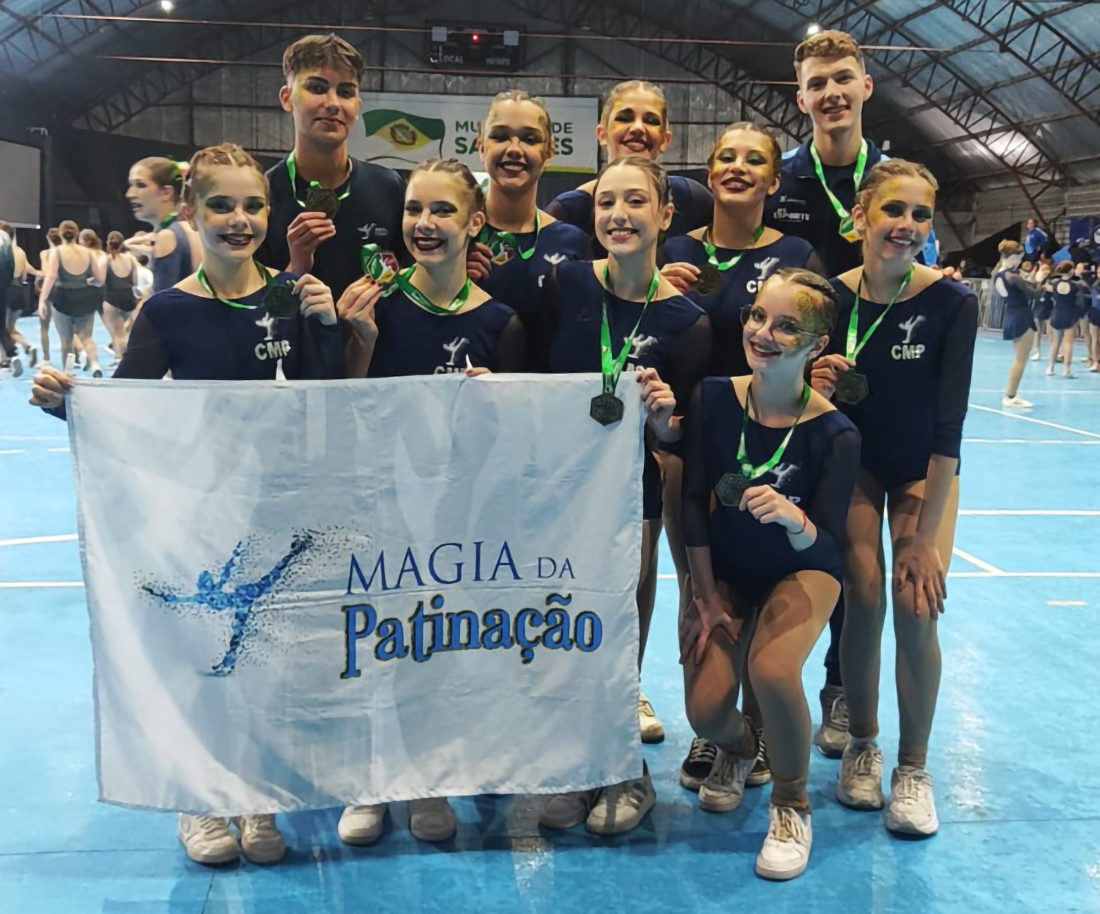 Capa Clube Magia conquista 12 pódios nos três primeiros dias da Copa Oeste de Patinação Artística