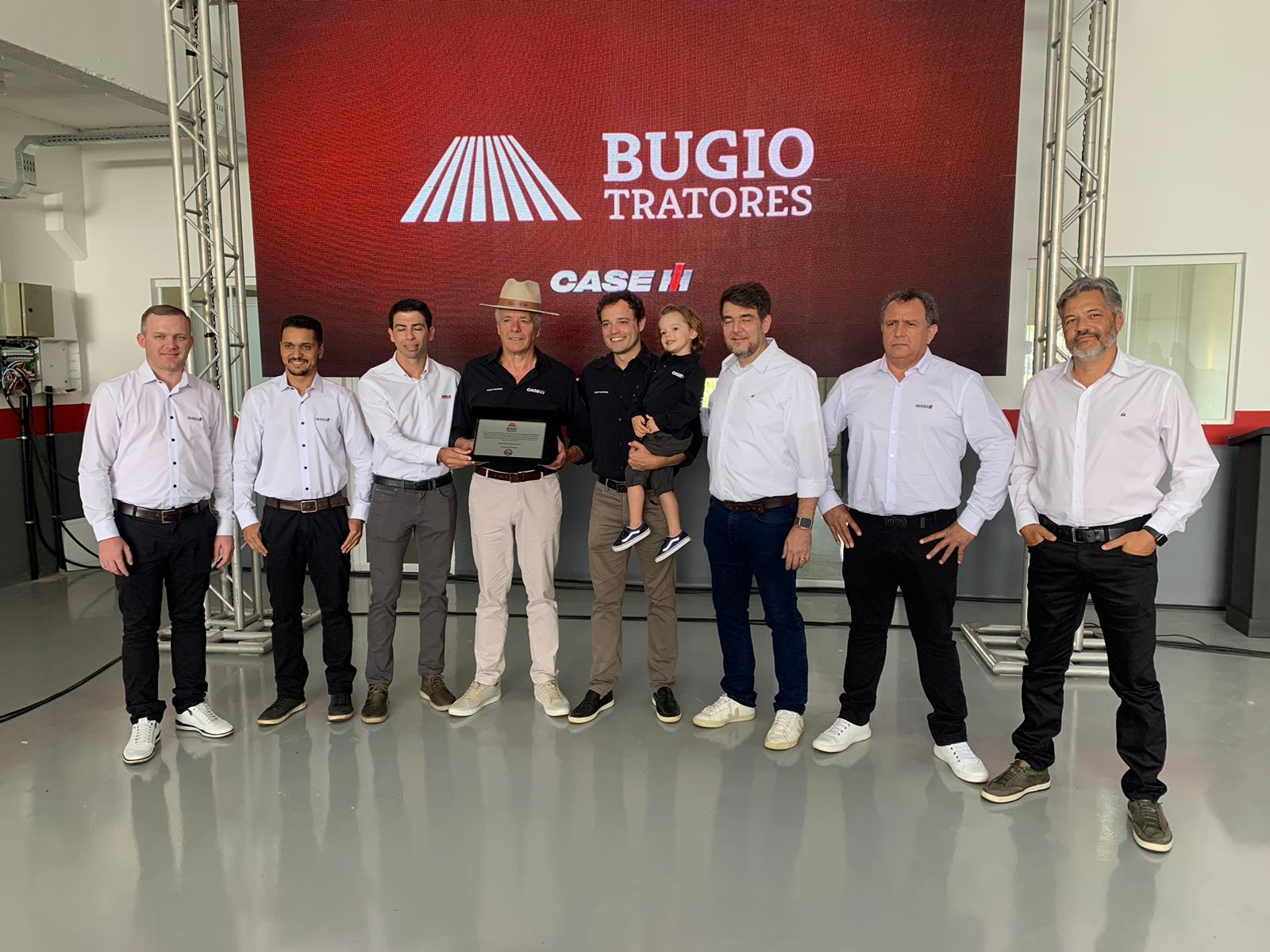Capa Bugio Tratores inaugura filial em Erechim