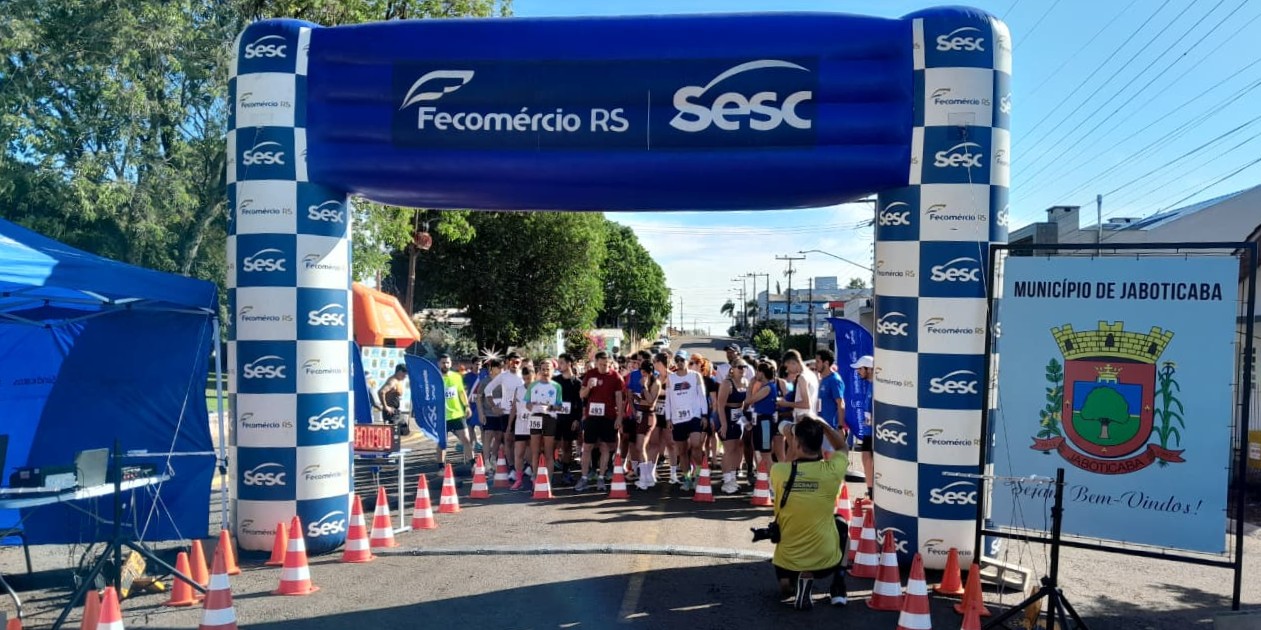 Capa Rústica das Jabuticabeiras reúne cerca de 200 corredores em percurso de 5km