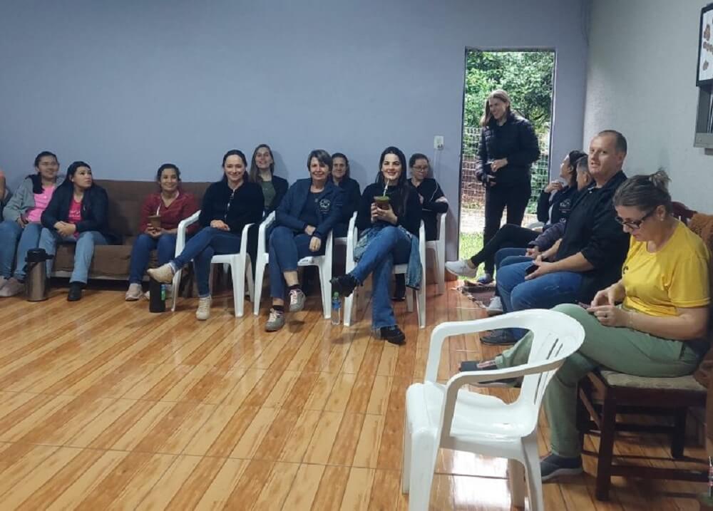 Capa URI/FW inicia formação continuada para profissionais de saúde em Cristal do Sul