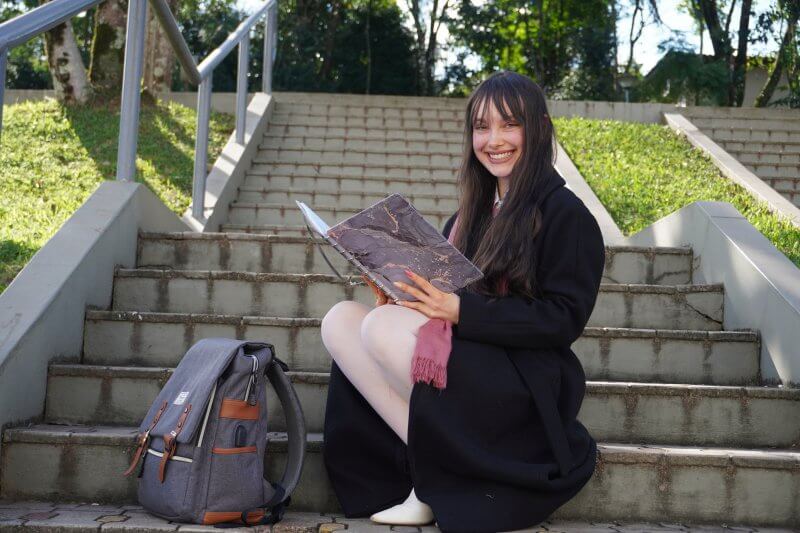 Capa URI/FW realiza Vestibular de Inverno com diversos cursos disponíveis