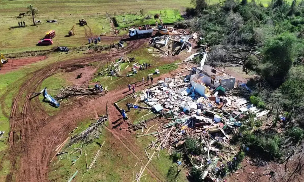 Capa Brasil contabiliza 81 tornados em 2026 e pode superar recorde histórico até o fim do ano