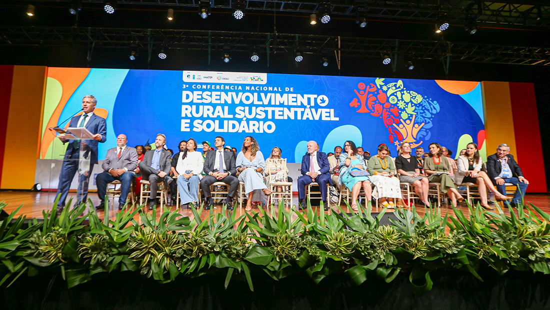 Capa Abertura da Conferência de Desenvolvimento Rural Sustentável e Solidário é marcada pelo fortalecimento da democracia e entregas para a reforma agrária
