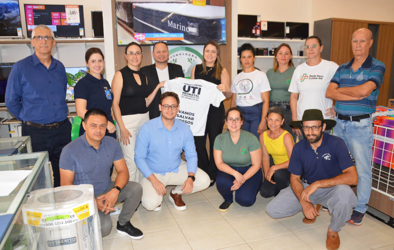 Capa AUNP-RS entrega televisões a hospitais e UBS com o projeto 'Diversão em Movimento'