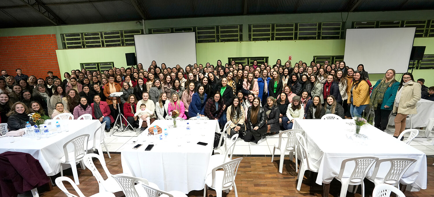 Capa Conexão Mulher reúne mais de 500 participantes em nova turma