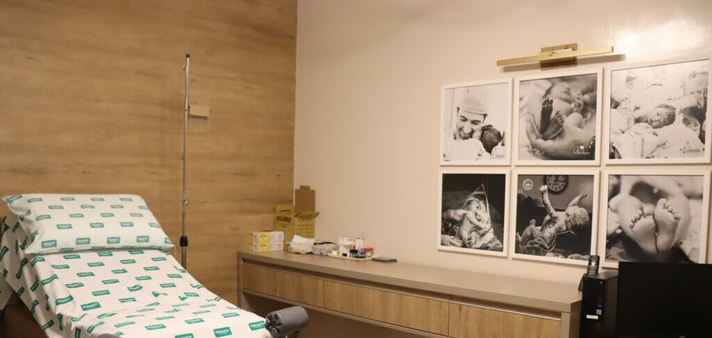 Capa Vida Real: fotos registradas em partos humanizam ambiente no Centro Obstétrico do Hospital Unimed