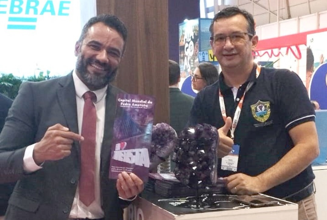 Capa Ametista do Sul participa de Feira Internacional de Turismo em Lisboa